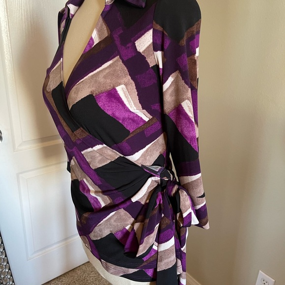 Wrap blouse - Picture 2 of 4